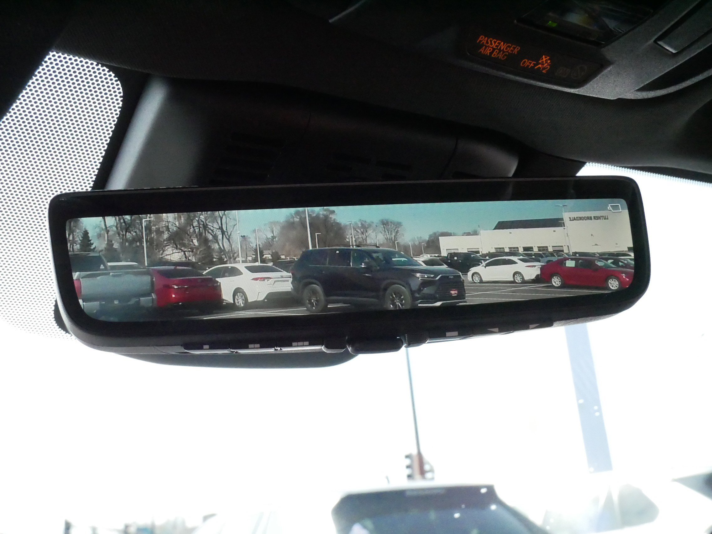 Certified 2025 Toyota Crown Signia w/ Advanced Technology Package image 32