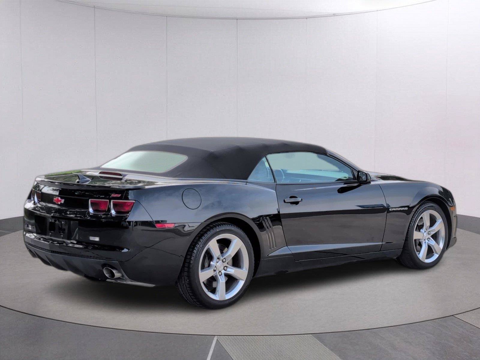 Used 2011 Chevrolet Camaro SS w/ RS Package RWD image 6