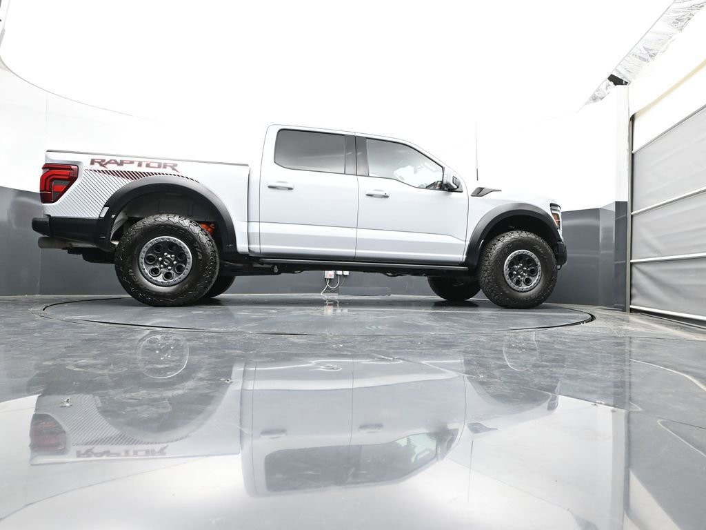 Used 2025 Ford F150 Raptor AWD/4WD image 33