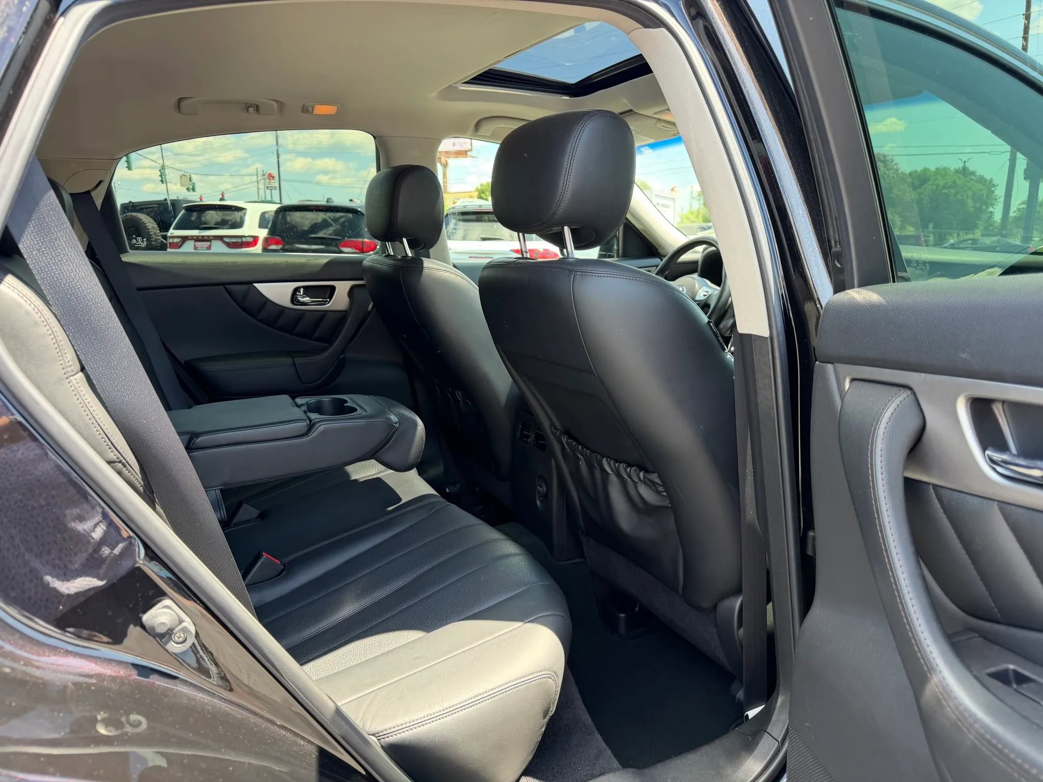 Used 2014 INFINITI QX70 2WD image 21
