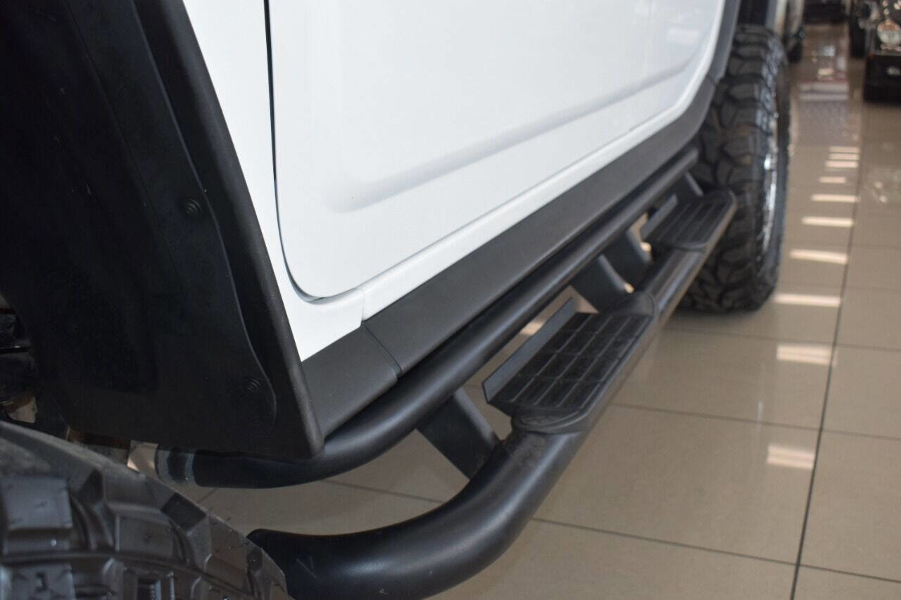 Used 2003 HUMMER H2 w/ Preferred Equipment Group image 15