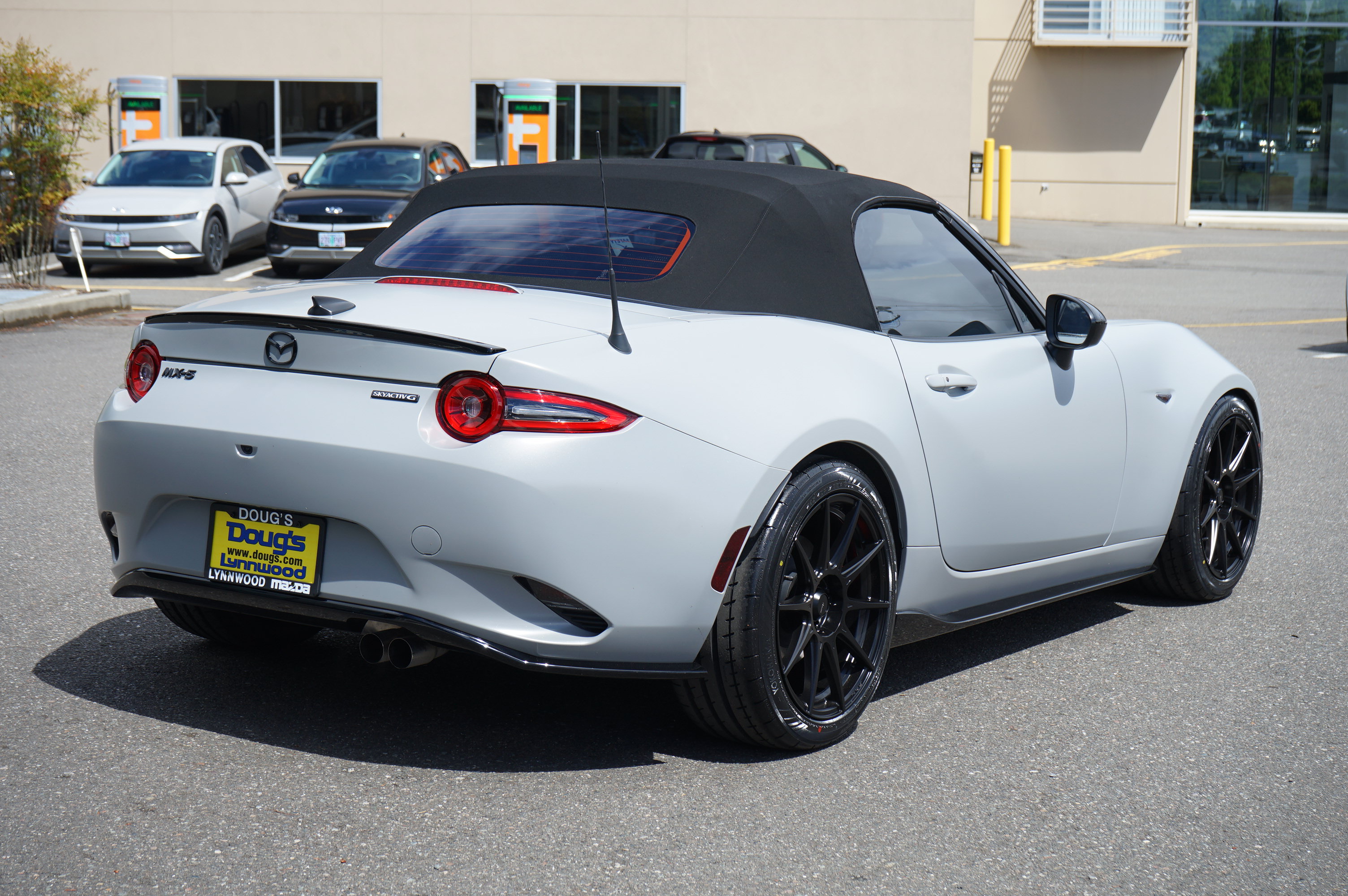 Used 2025 MAZDA MX-5 Miata Club w/ Brembo/BBS Recaro Package RWD image 3