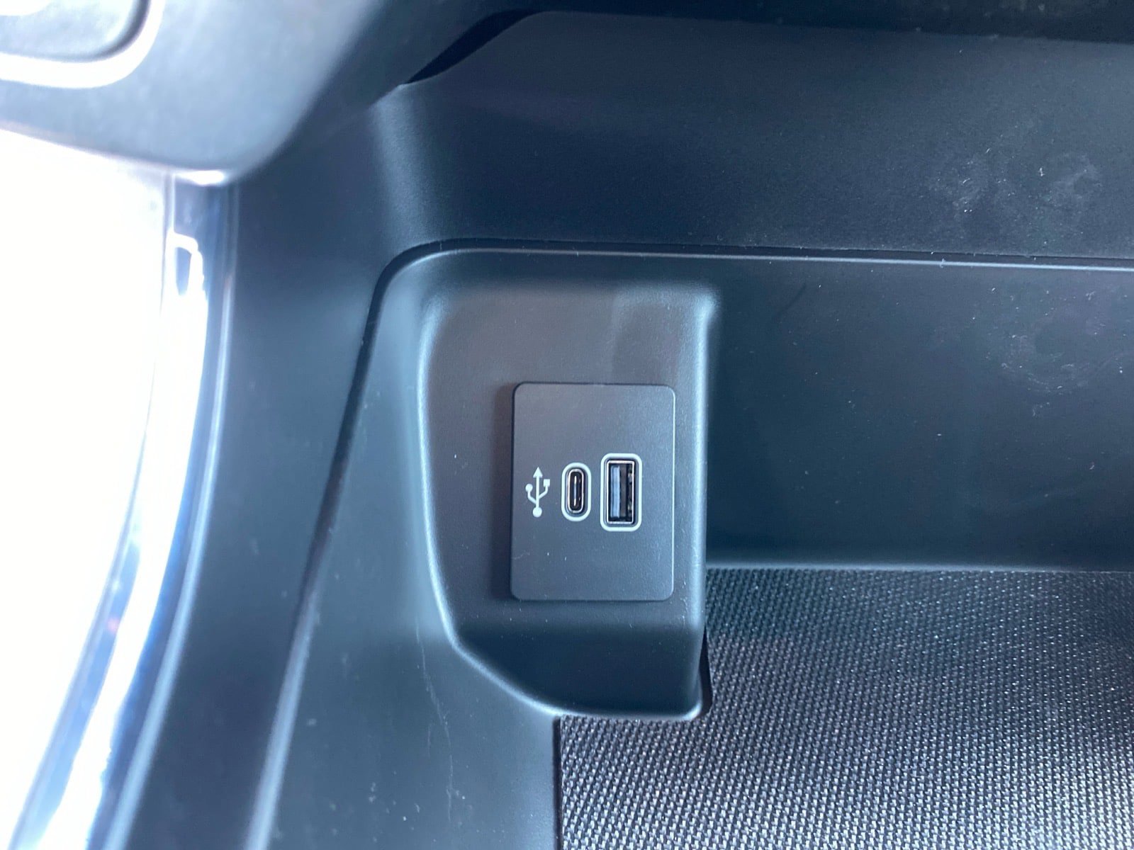 Used 2025 Ford F150 XLT w/ Equipment Group 302A MID image 15