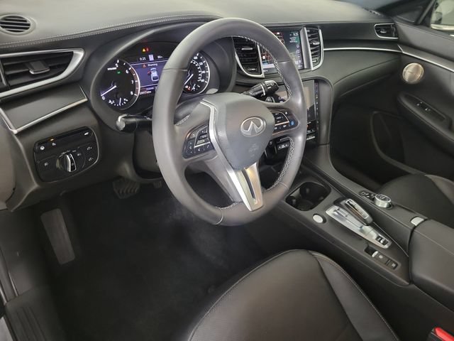 Certified 2025 INFINITI QX55 Essential AWD/4WD image 19