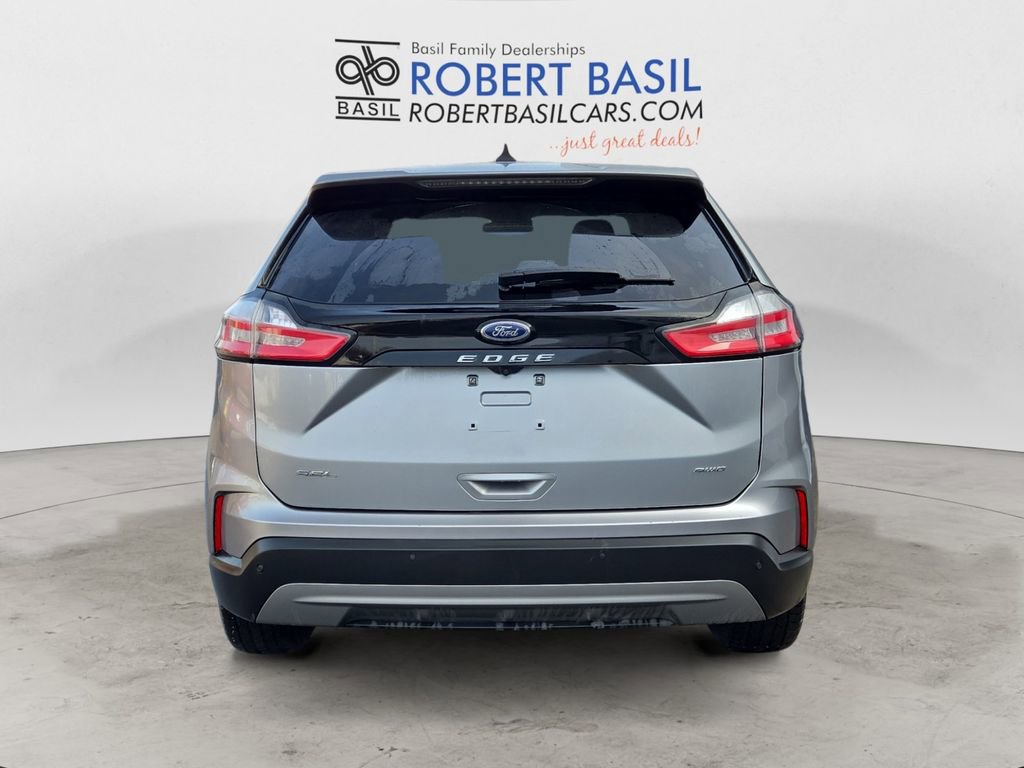 Used 2023 Ford Edge SEL image 4
