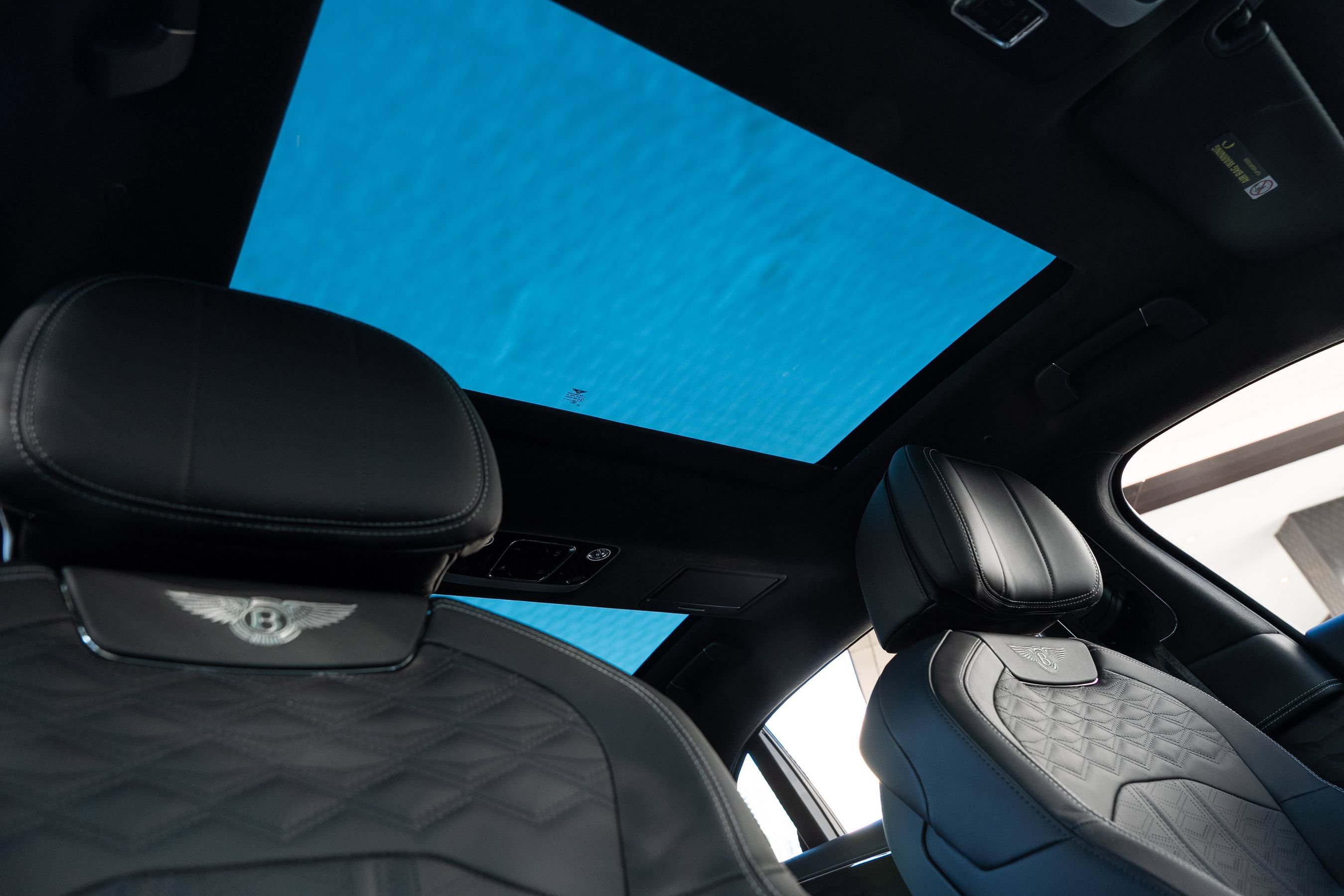Certified 2025 Bentley Flying Spur Plug-In Hybrid AWD/4WD image 64