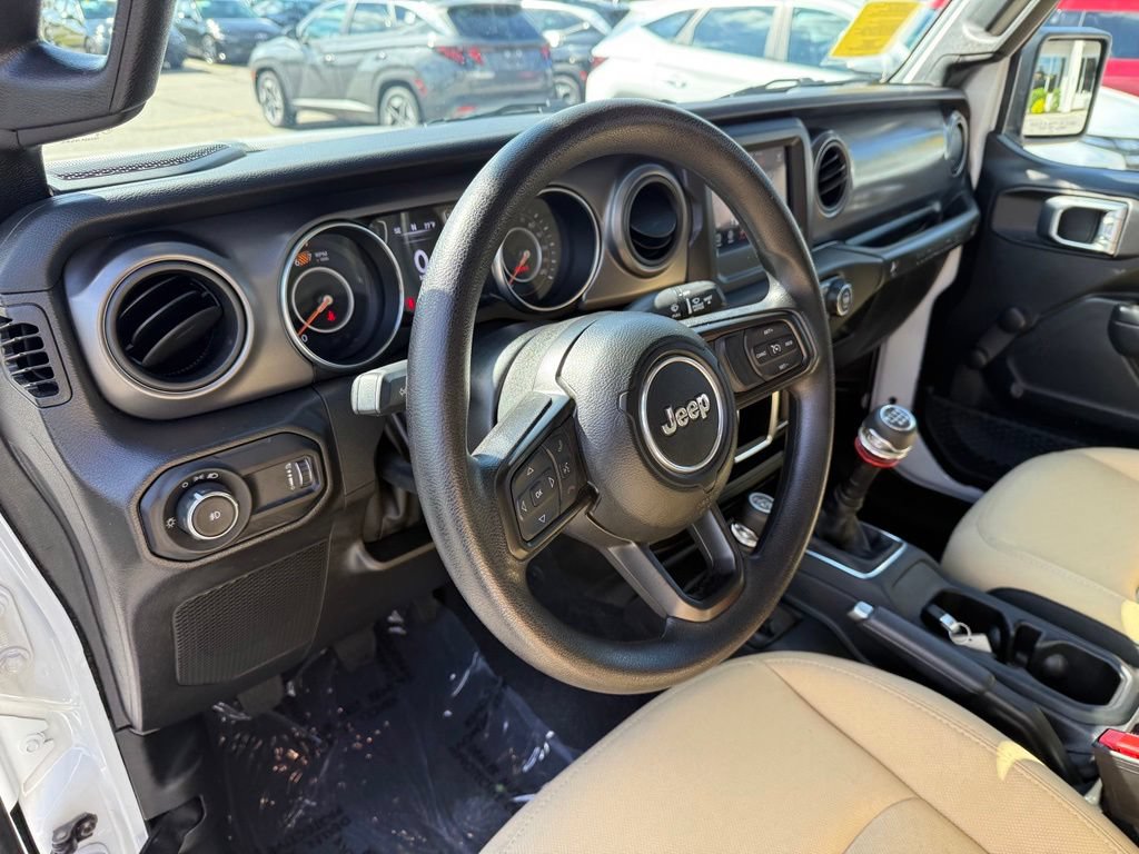 Used 2023 Jeep Wrangler Sport AWD/4WD image 12