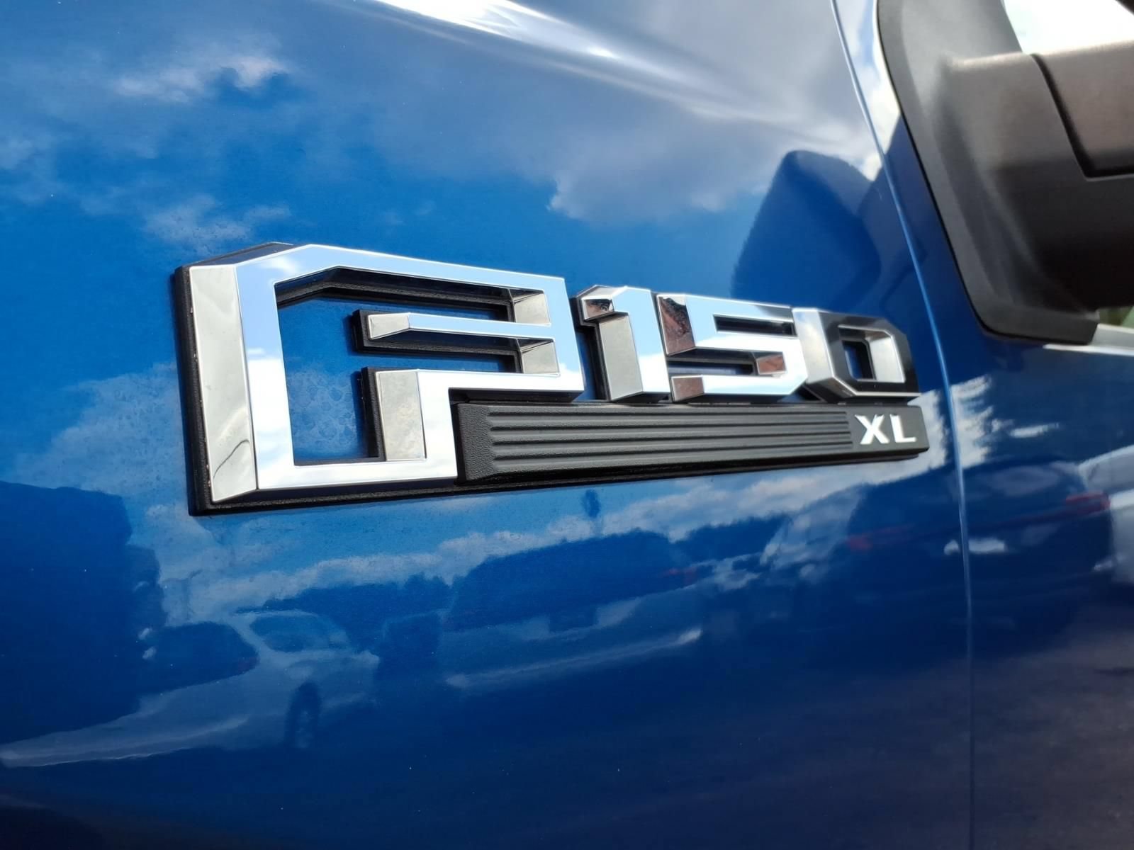 Used 2017 Ford F150 XL w/ Equipment Group 101A Mid AWD/4WD image 11