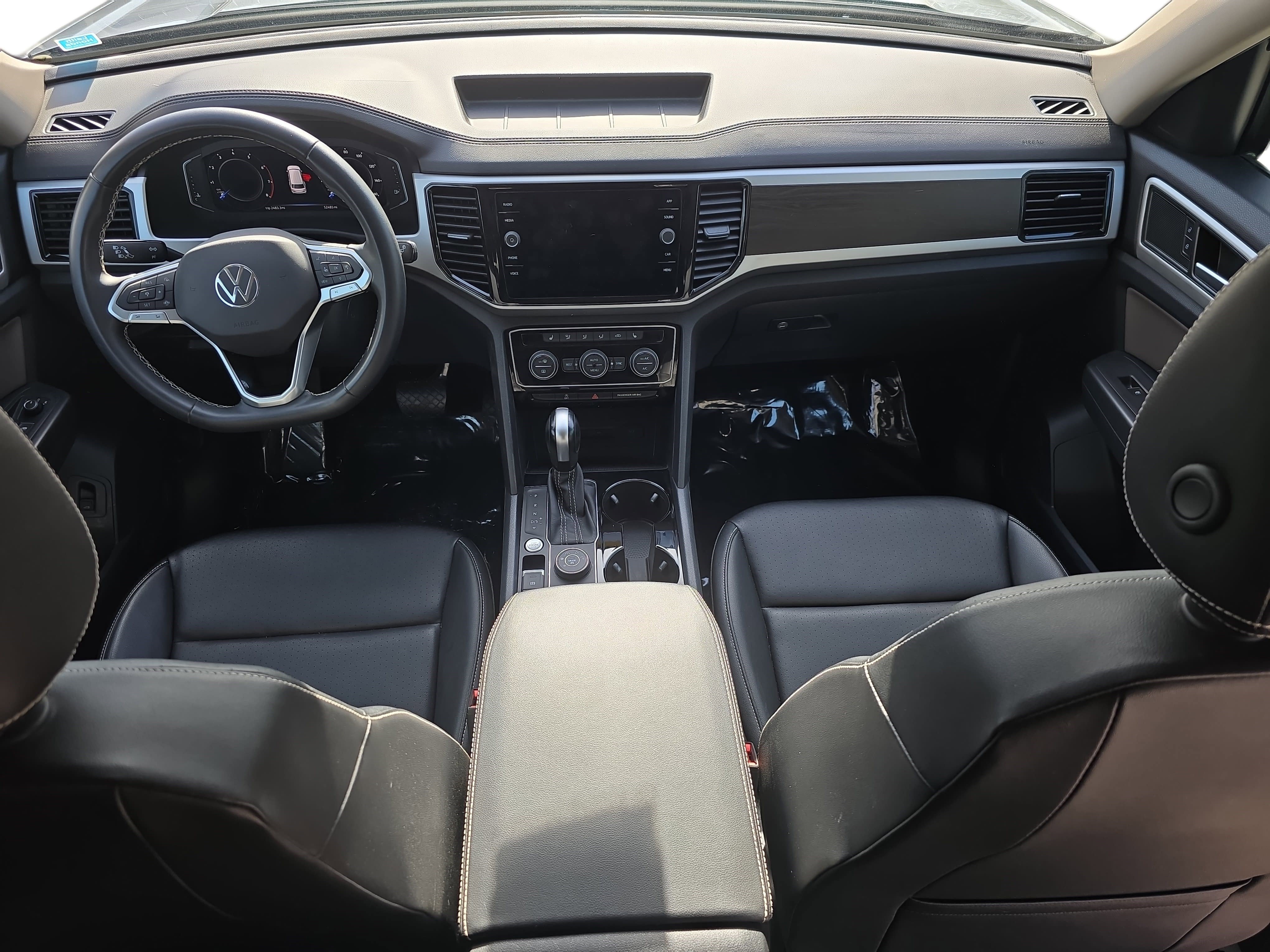 Used 2023 Volkswagen Atlas SE image 9