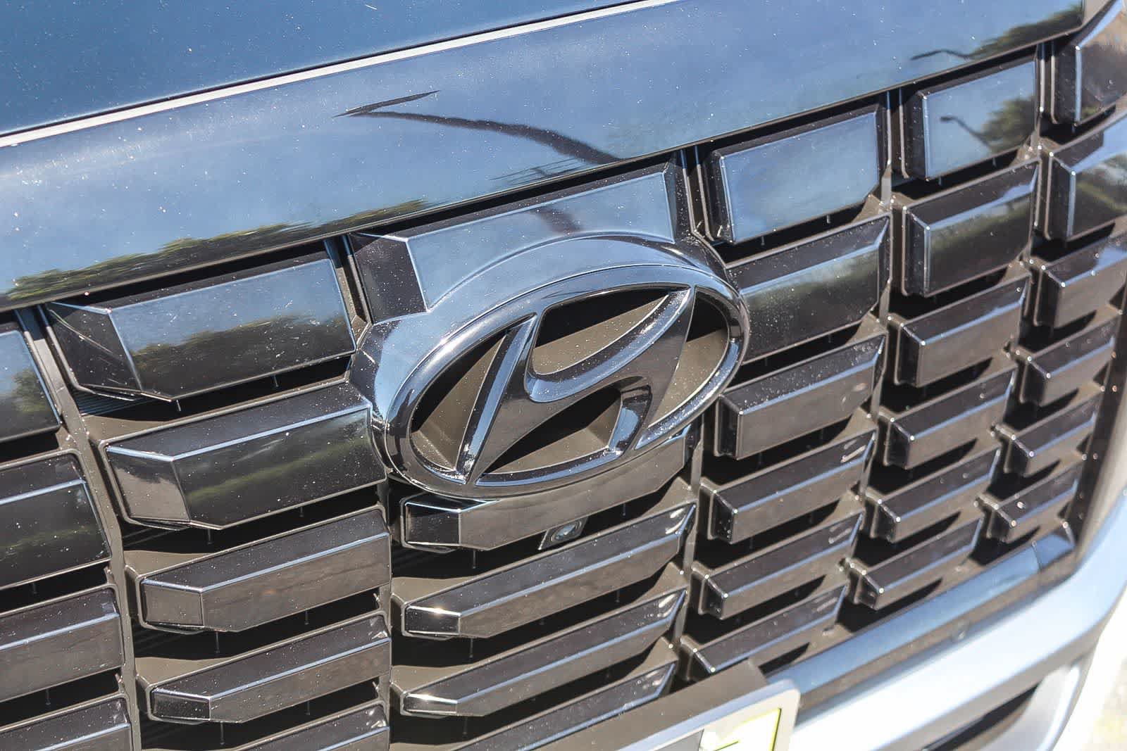 Certified 2024 Hyundai Palisade Limited FWD image 14