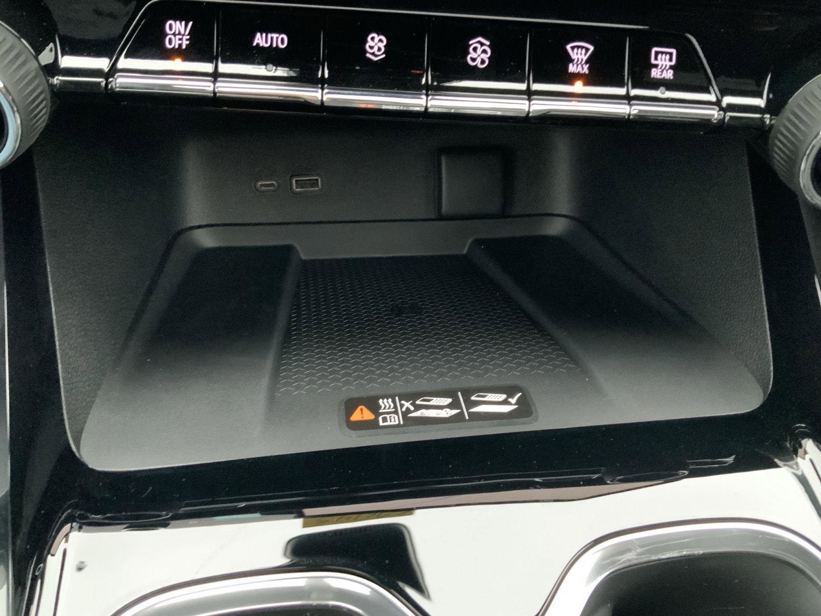 New 2026 Chevrolet Traverse RS w/ LPO, Floor Liner Package image 53