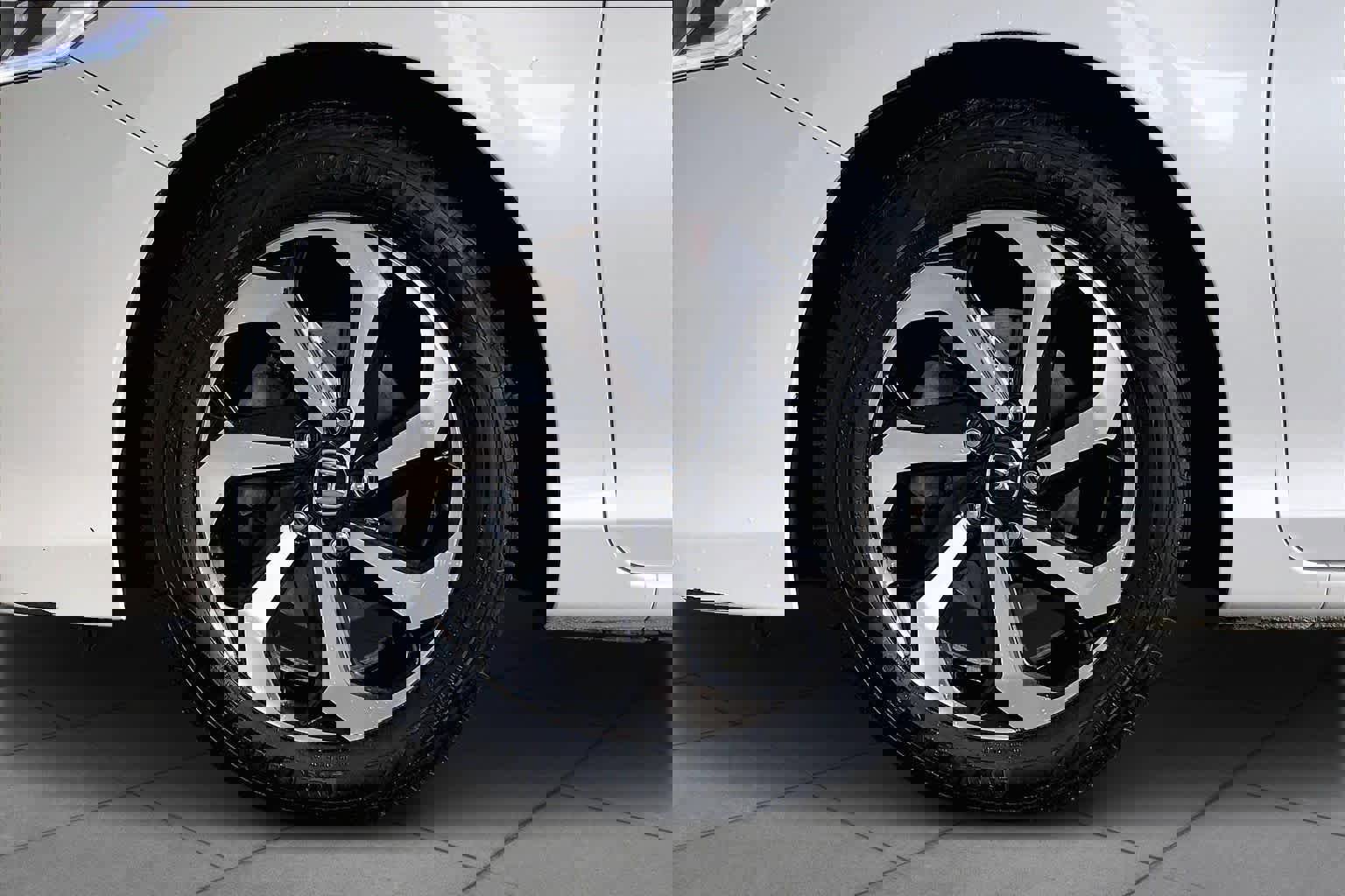 Used 2017 Honda Accord EX-L image 11