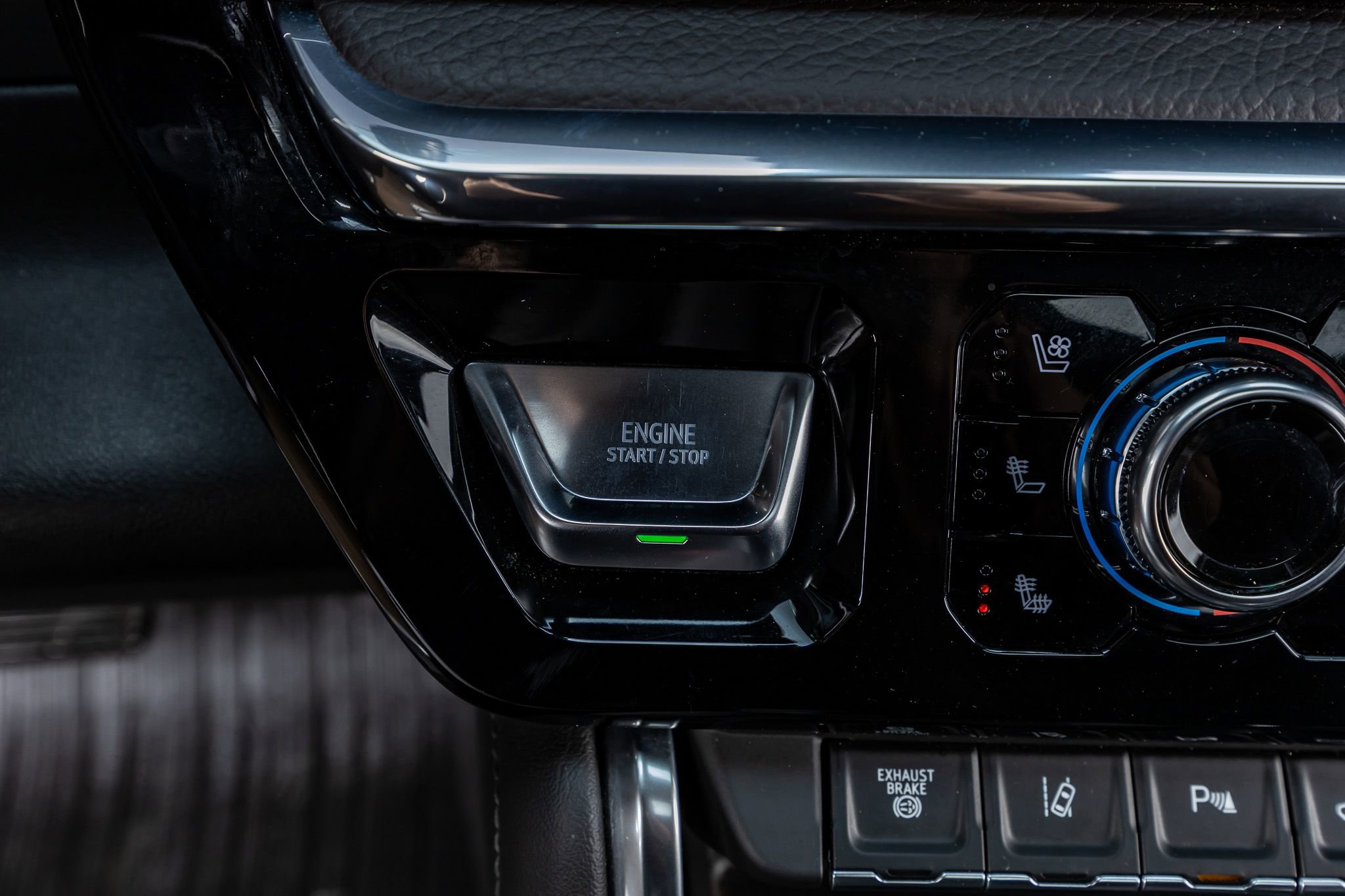 Used 2025 GMC Sierra 2500 Denali w/ Denali Reserve Package image 23