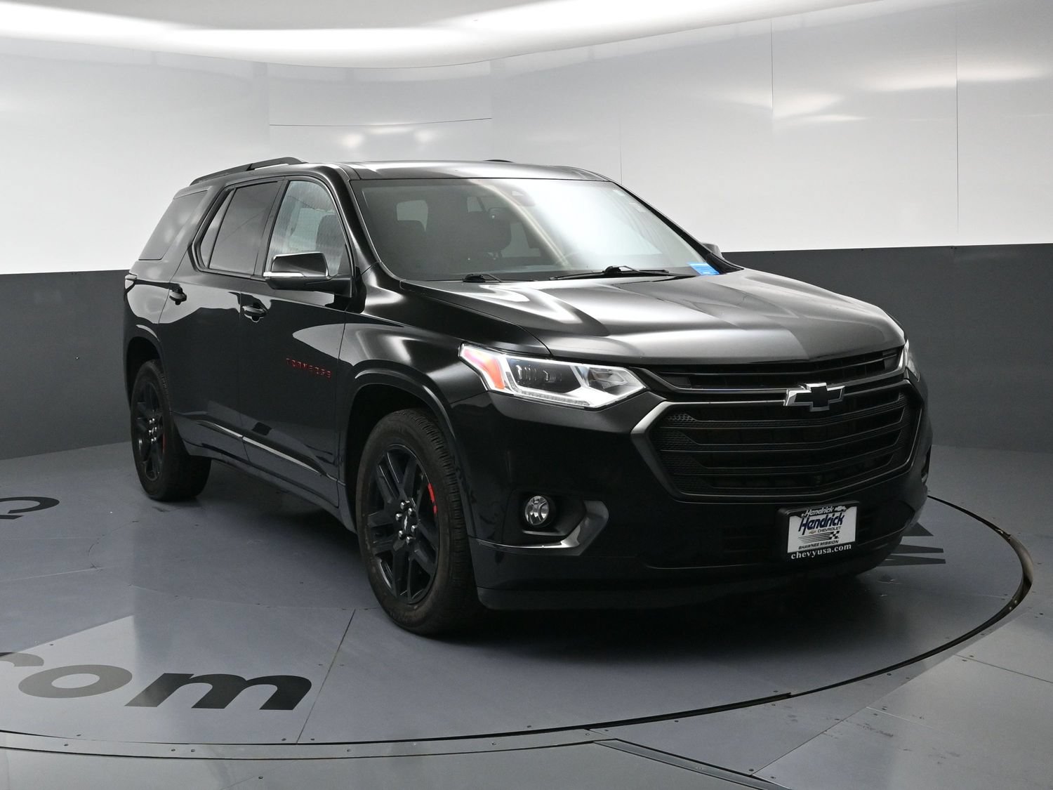 Used 2021 Chevrolet Traverse Premier w/ Redline Edition AWD/4WD image 3