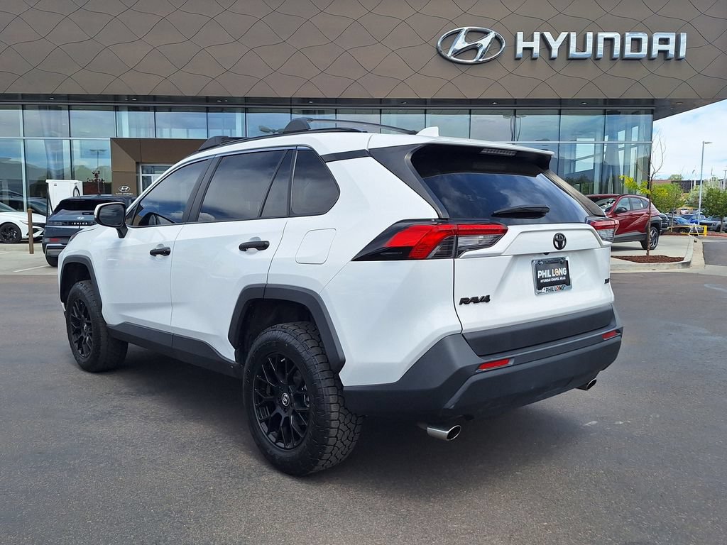 Used 2019 Toyota RAV4 XLE w/ Convenience Package AWD/4WD image 5