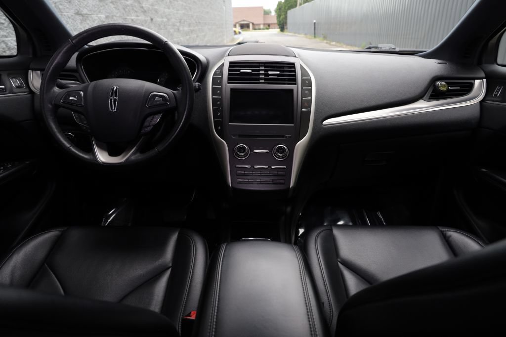 Used 2019 Lincoln MKC Premiere FWD image 22