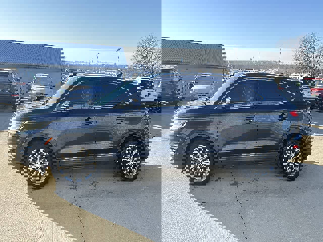 Used 2015 Lincoln MKC FWD w/ Equipment Group 101A Select image 3