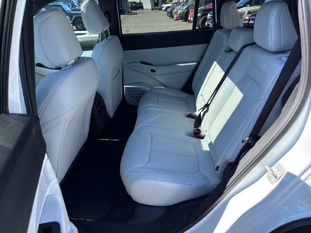 New 2026 Jeep Cherokee Limited AWD/4WD image 13
