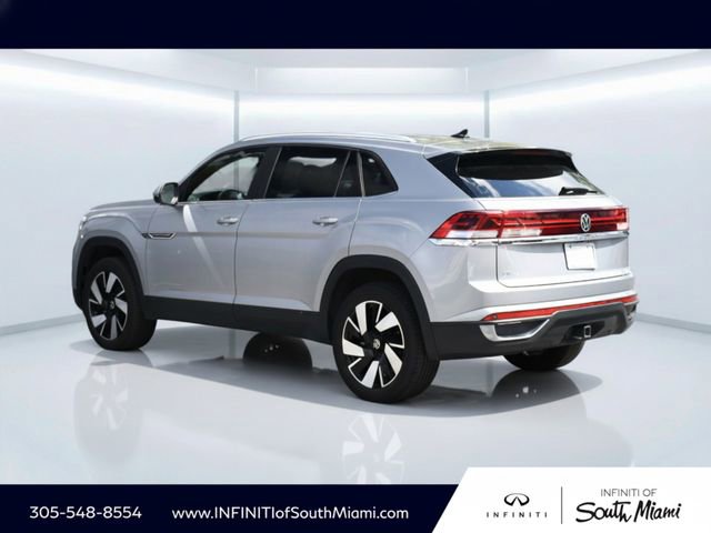 Used 2025 Volkswagen Atlas Cross Sport SE image 6
