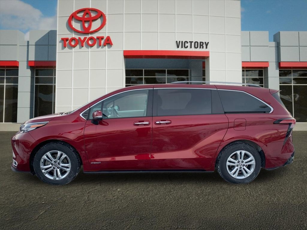 Used 2021 Toyota Sienna Platinum image 6