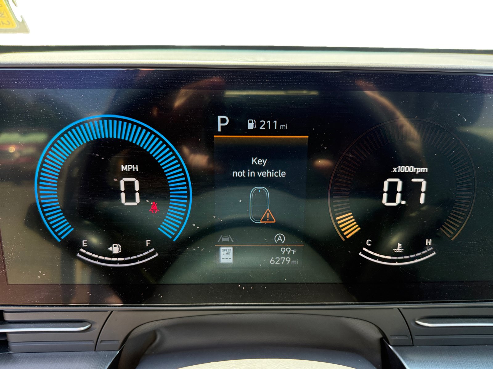Certified 2025 Hyundai Kona SE FWD image 11