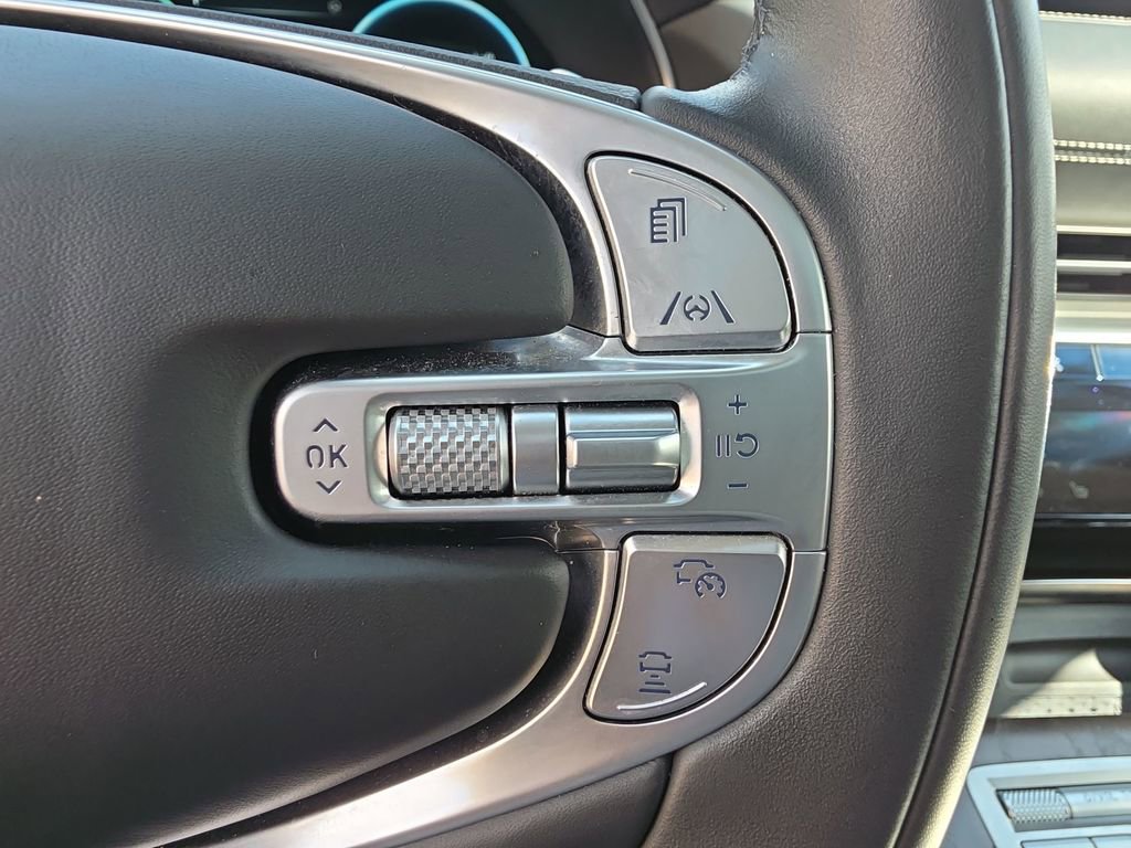 Used 2024 Genesis GV80 3.5T w/ Prestige Package image 28