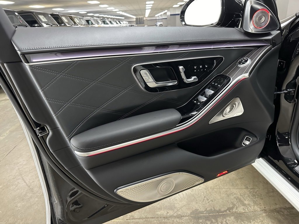 New 2024 Mercedes-Benz Maybach S 680 4MATIC image 14