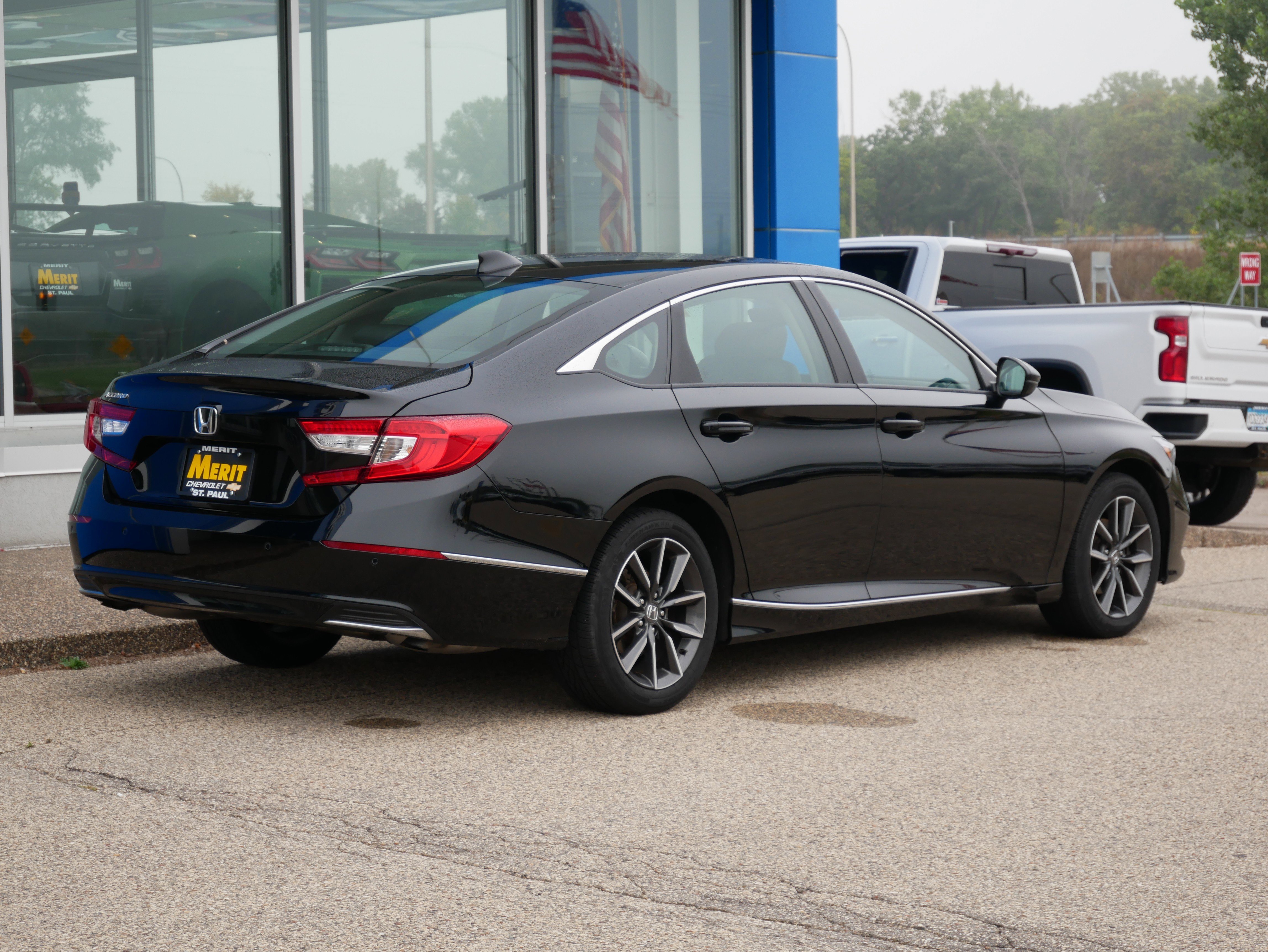 Used 2022 Honda Accord EX-L image 3