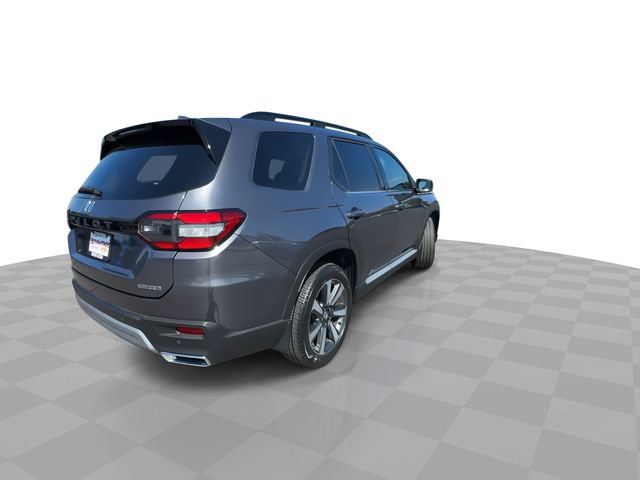 Used 2024 Honda Pilot Touring image 8