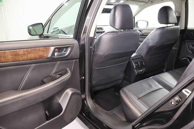 Used 2018 Subaru Outback 2.5i Limited AWD/4WD image 32