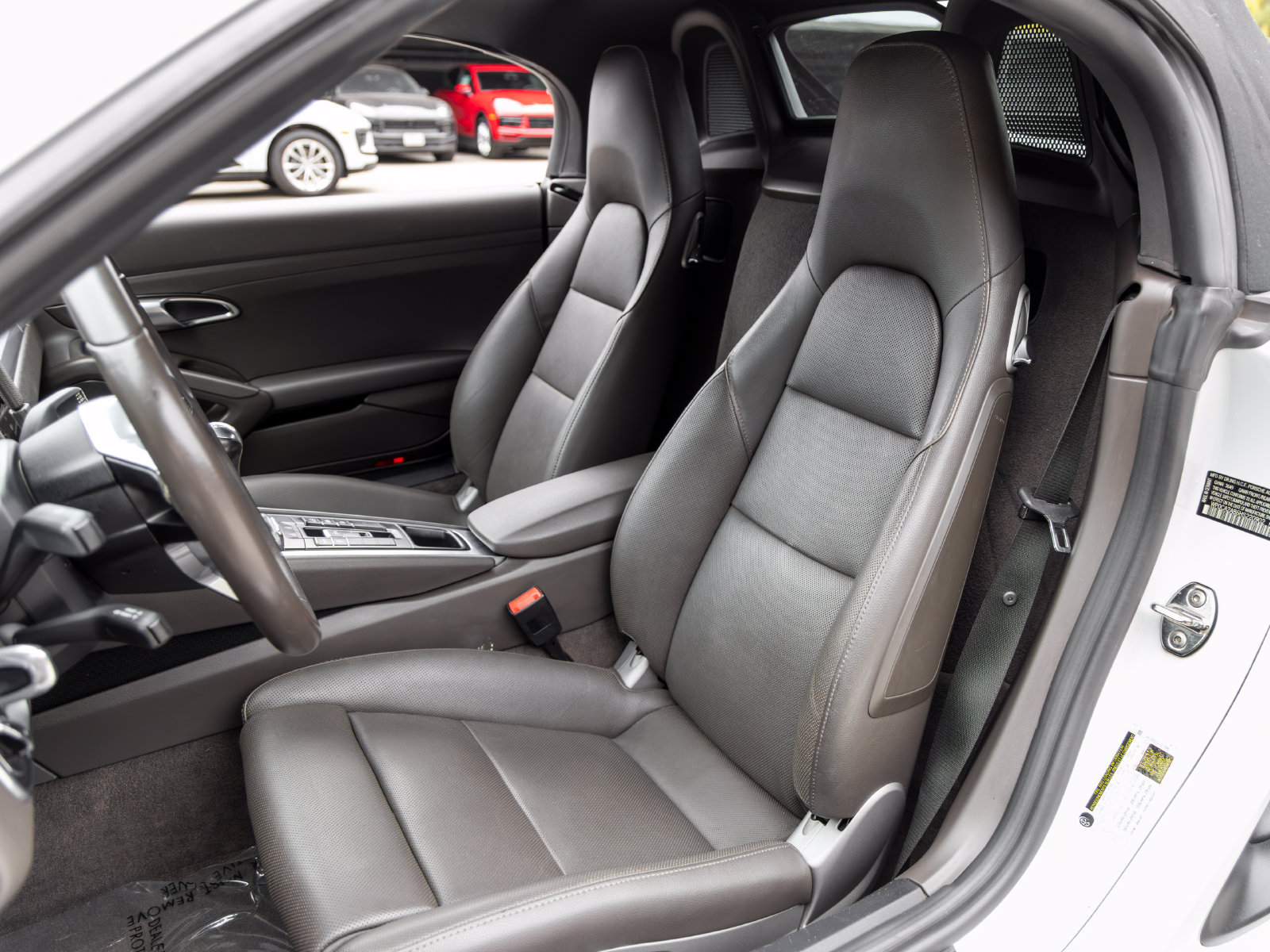 Certified 2017 Porsche 718 Boxster RWD image 5