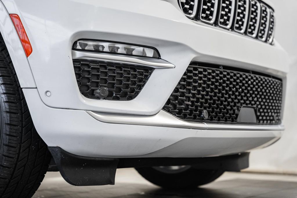 Certified 2024 Jeep Grand Cherokee Summit image 19