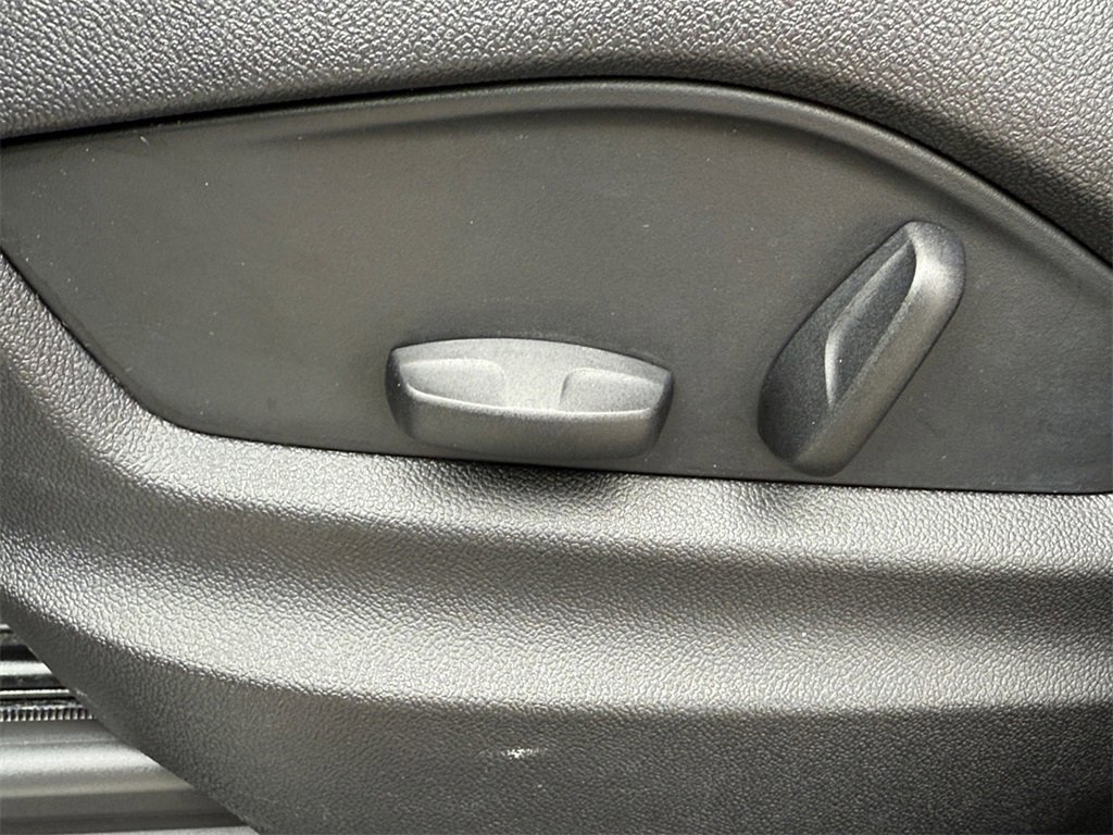 Used 2022 Porsche Cayenne image 10