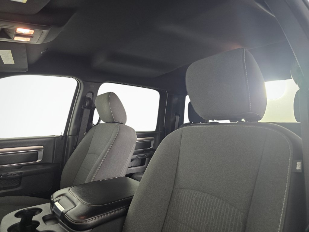 Used 2024 RAM 1500 Warlock AWD/4WD image 16