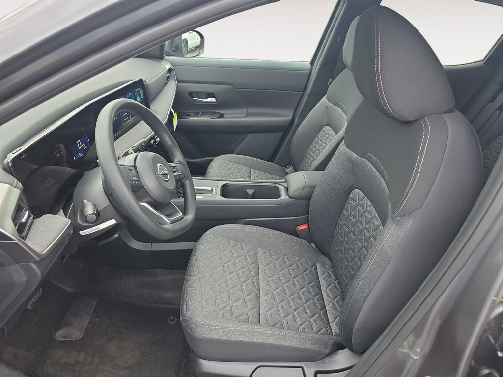 New 2026 Nissan Kicks SV w/ Cold Weather Package AWD/4WD image 9