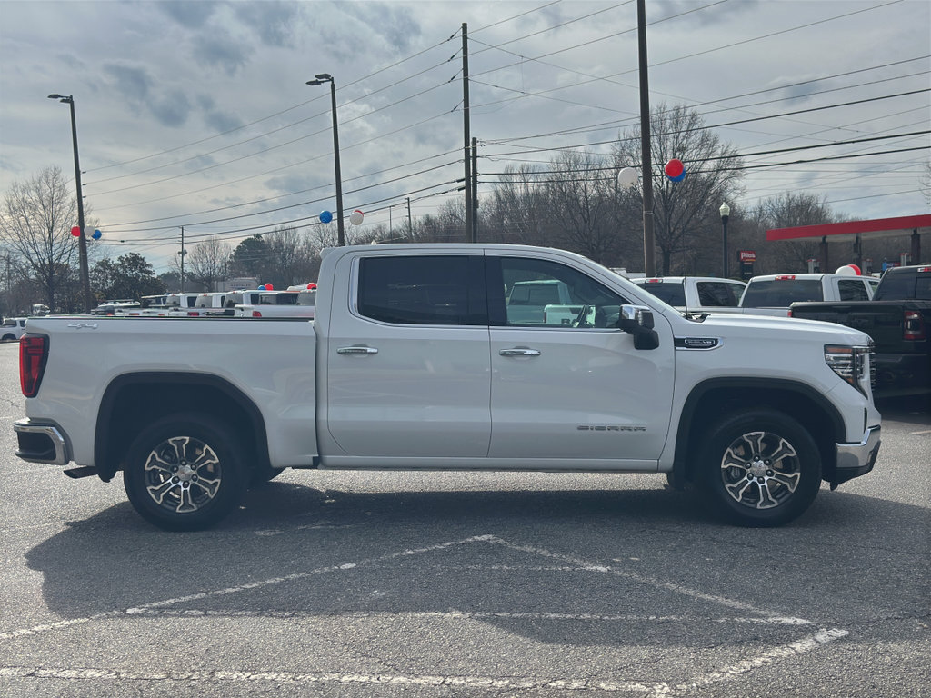 Used 2025 GMC Sierra 1500 SLT AWD/4WD image 3