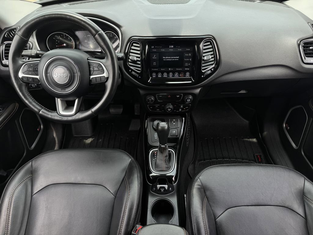 Used 2018 Jeep Compass Limited AWD/4WD image 12