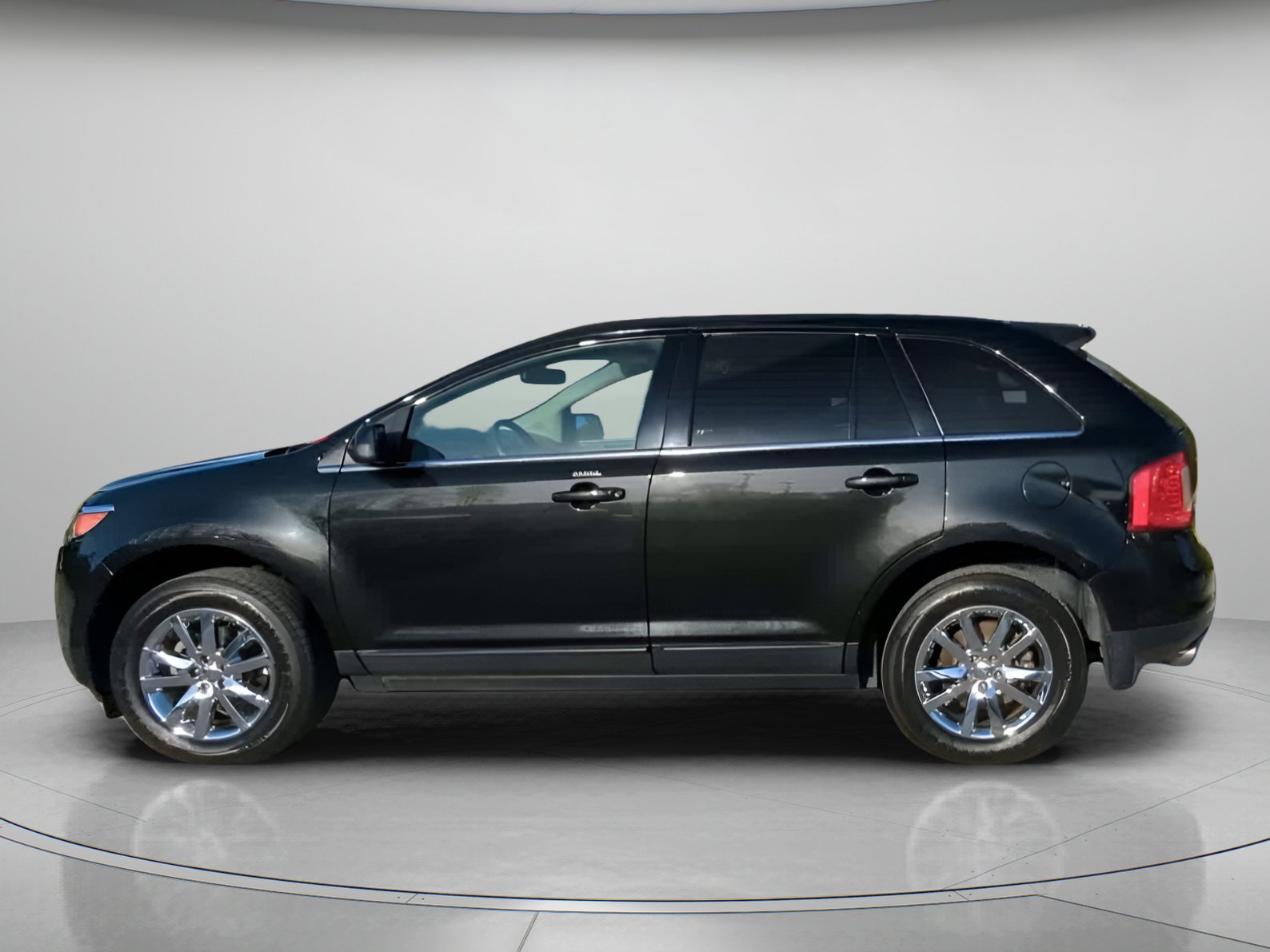 Used 2012 Ford Edge Limited w/ Driver Entry Pkg FWD image 17