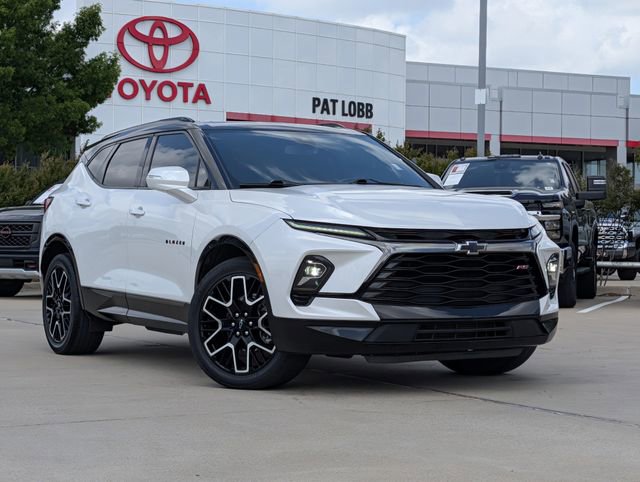 Used 2023 Chevrolet Blazer RS w/ Enhanced Convenience Package image 2