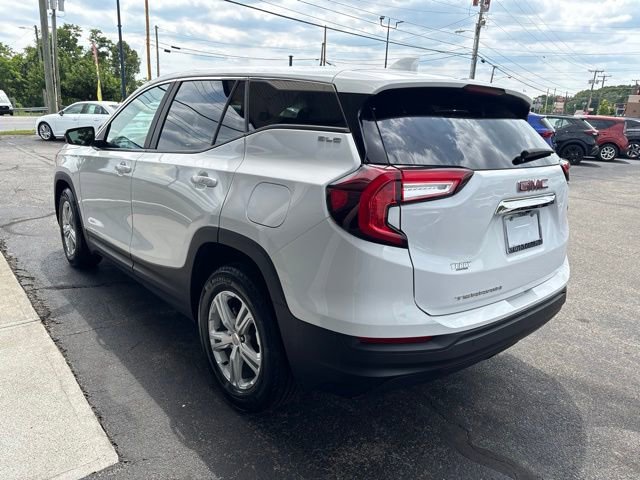 Used 2024 GMC Terrain SLE FWD image 5