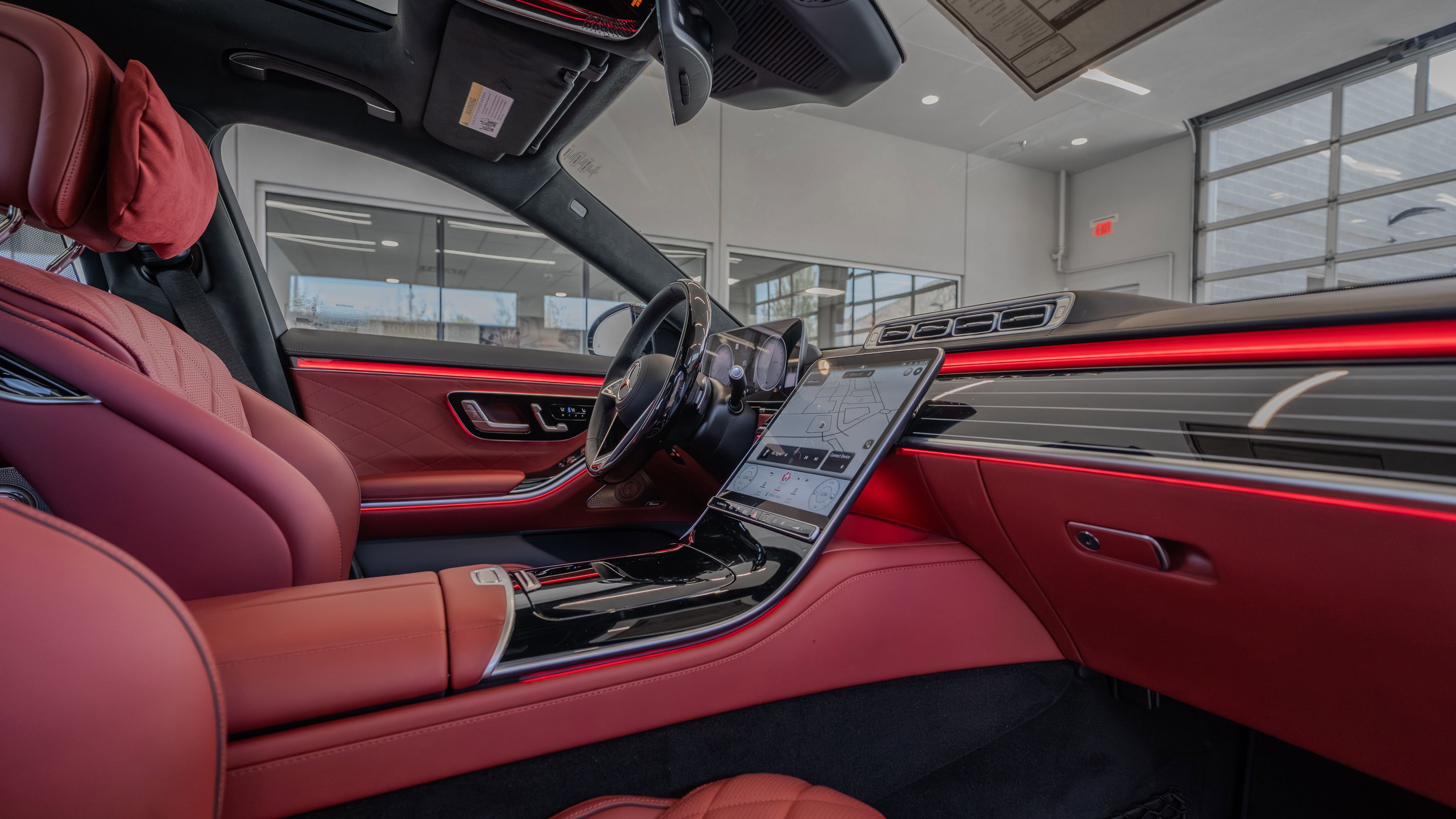 New 2026 Mercedes-Benz S 580e 4MATIC Sedan image 17
