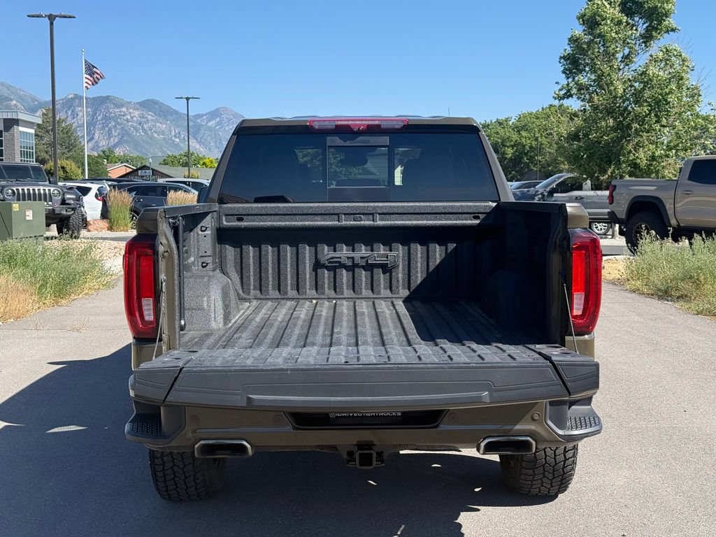 Used 2023 GMC Sierra 1500 AT4 w/ Technology Package AWD/4WD image 12