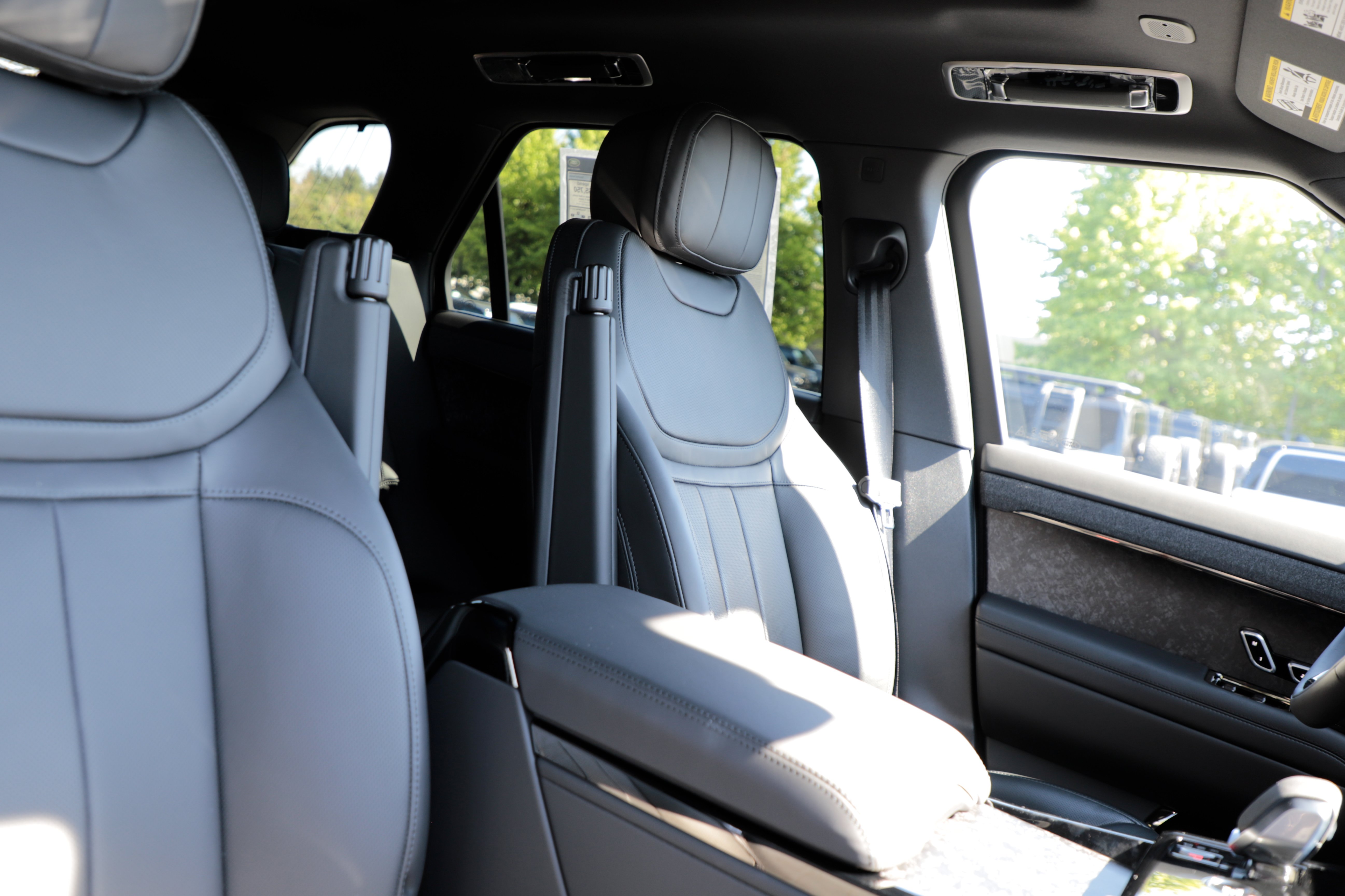 New 2026 Land Rover Range Rover Sport Dynamic SE AWD/4WD image 12