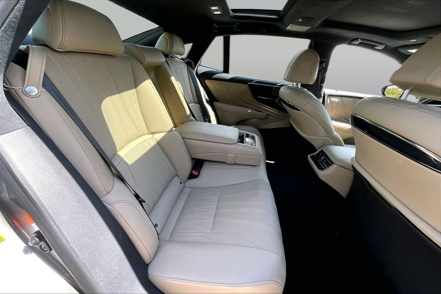 Used 2022 Lexus LS 500 AWD w/ Interior Upgrade Package image 20