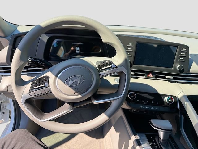 New 2026 Hyundai Elantra Blue image 9