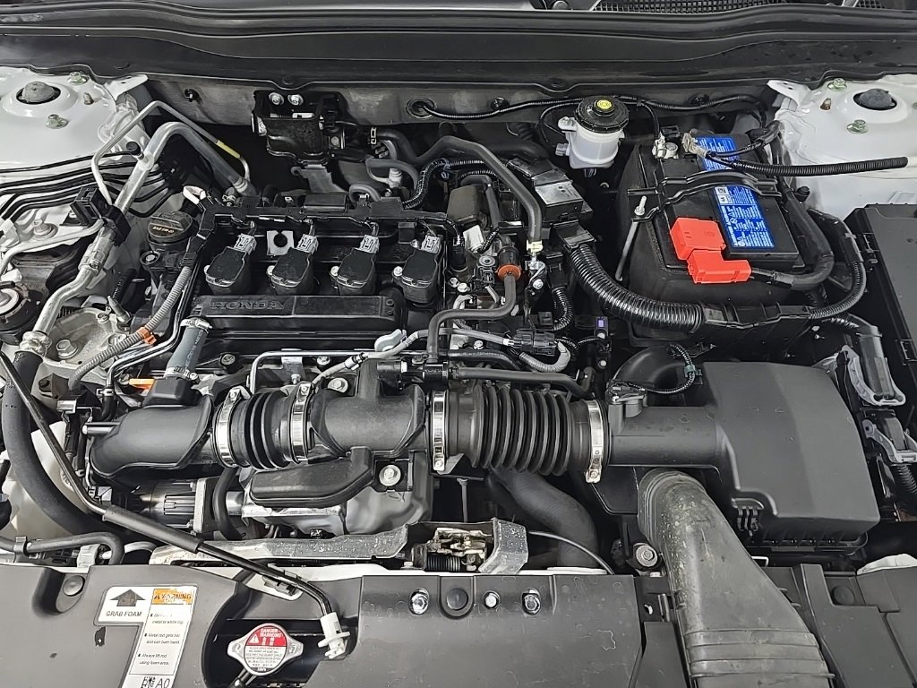 Used 2022 Honda Accord Sport image 12
