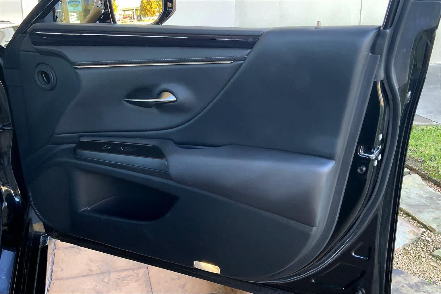 Used 2019 Lexus ES 350 w/ Premium Package FWD image 22