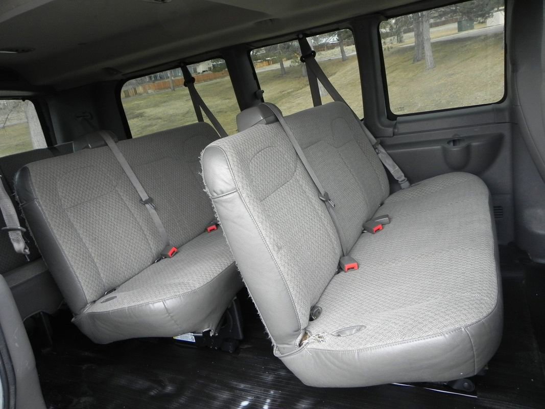 Used 2012 Chevrolet Express 3500 LS image 19
