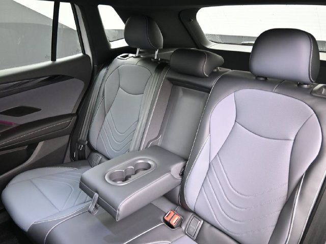Used 2026 Volkswagen Tiguan SE R-Line AWD/4WD image 20