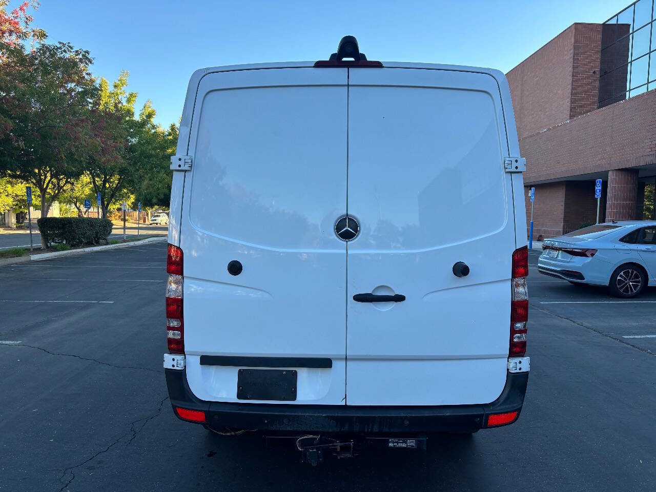 Used 2016 Mercedes-Benz Sprinter 2500 image 6